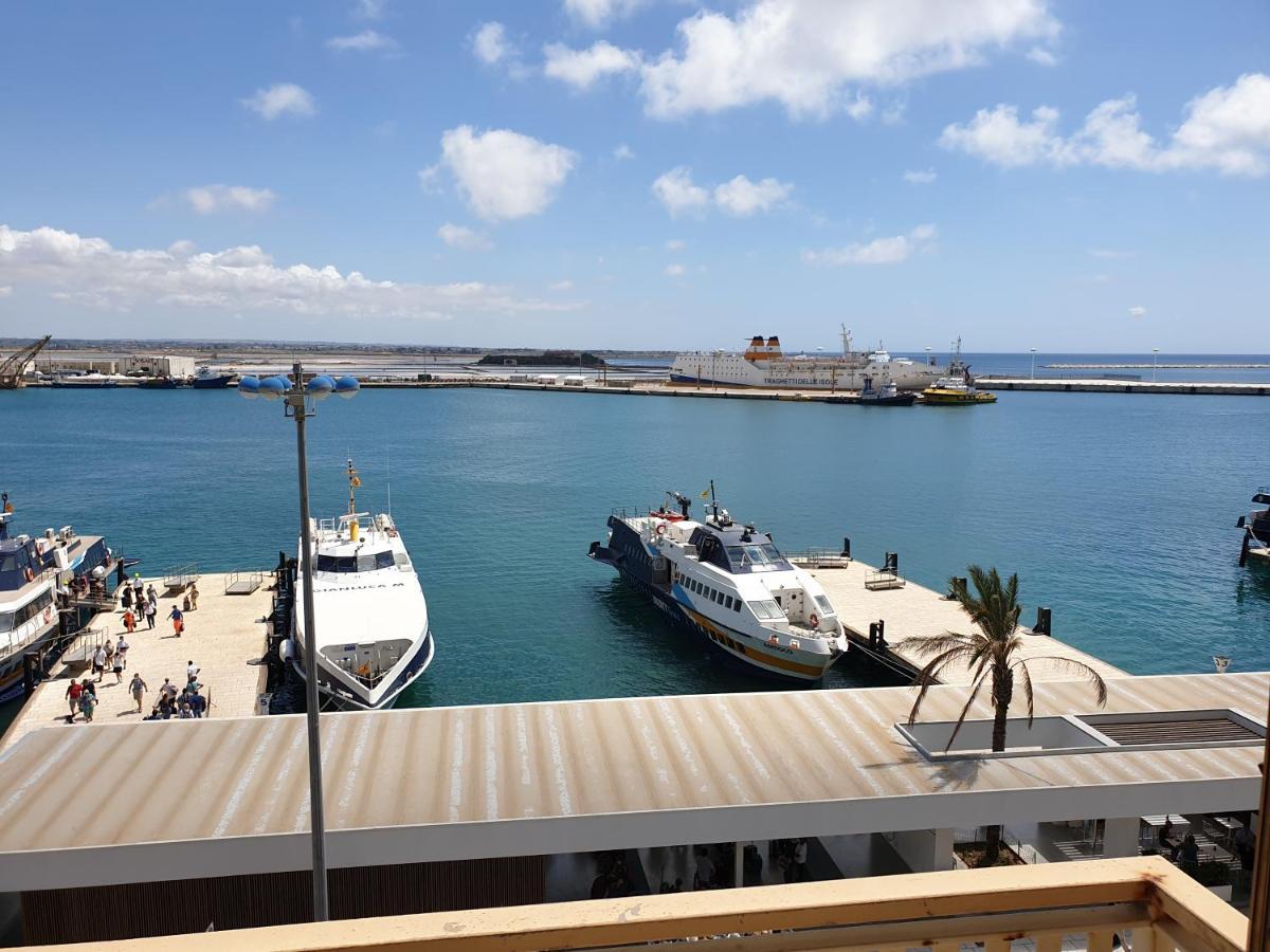 Bed and Breakfast Beb Al Porto Da Joseph Trapani Exterior foto